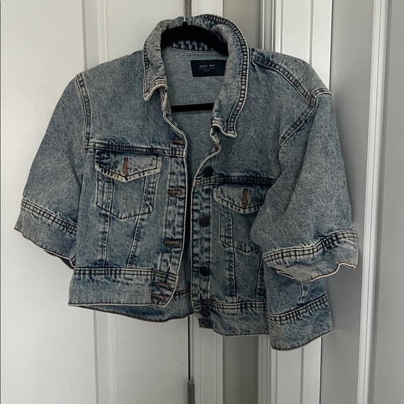 Noisy May cropped boxy cropped denim jacket in blue wash - Picture 2 of 4